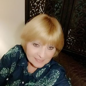 Meet your Posher, Carol